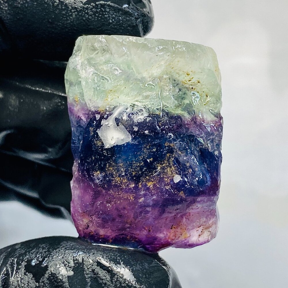 UV Active Rainbow Colorful Fluorite Raw Rough Natural Mineral Gemstone Gem 23g - Picture 3 of 8